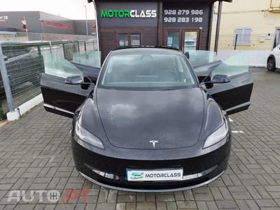 Tesla Model 3 Tração Traseira