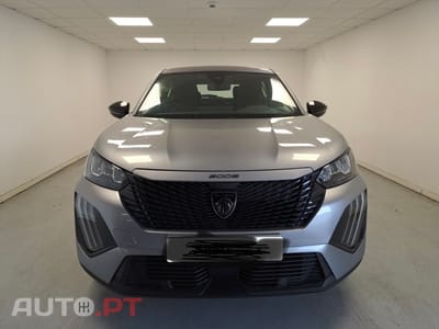 Peugeot E-2008 Active