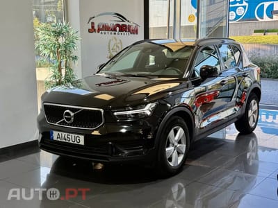 Volvo XC40 1.5 T2 Momentum Core