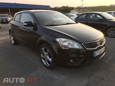 Kia Ceed S Coupé 1.6 CRDi EX ISG