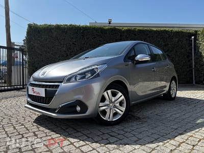 Peugeot 208 1.2 PureTech Signature