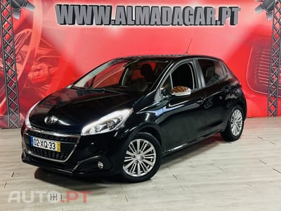 Peugeot 208 1.2 PureTech Signature