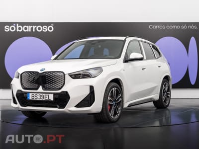 BMW iX1 eDrive20 Pack Desportivo M Pro