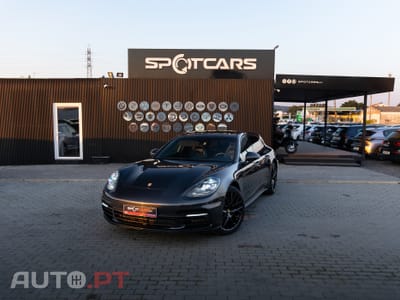 Porsche Panamera 4 E-Hybrid