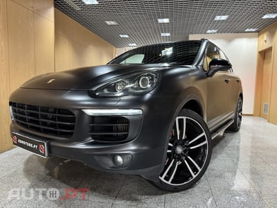 Porsche Cayenne Platinum Edition