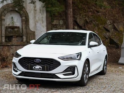 Ford Focus 1.0 EcoBoost MHEV ST-Line Design SIP