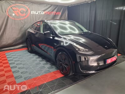 Tesla Model Y Long-Range RWD