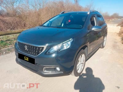 Peugeot 2008 1.2 e-VTi Style