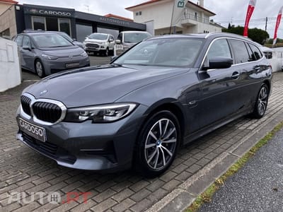 BMW 330 e Touring Auto