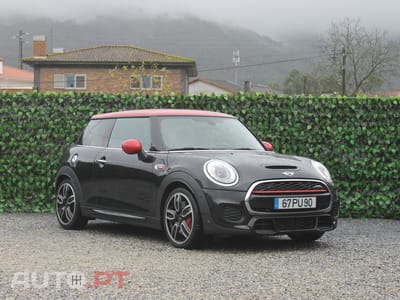 MINI John Cooper Works Auto Desportiva