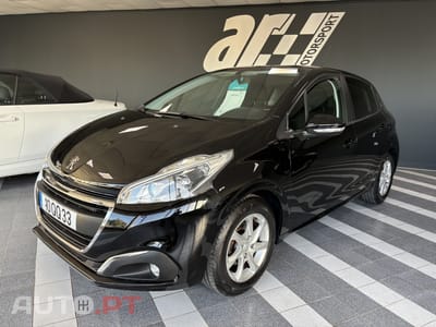 Peugeot 208 1.2 PureTech Signature