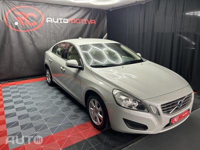 Volvo S60 2.0 D3 Momentum Geartronic