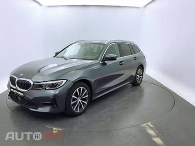 BMW 320 d Touring xDrive Auto