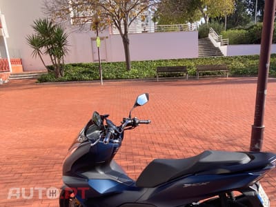 Honda PCX 2024