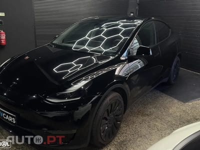 Tesla Model Y Long Range Dual Motor AWD