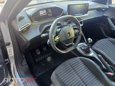 Peugeot 2008 1.2 PureTech Active Pack