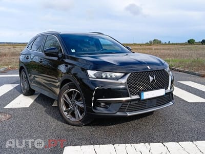 DS DS7 Crossback 300 cv 4x4  Eat8 E-Tense Hybrid RIVOLI