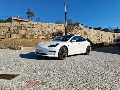 Tesla Model 3 Performance