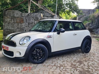 MINI Cooper Cooper D