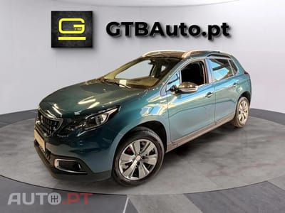 Peugeot 2008 1.2 e-VTi Style