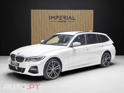 BMW 330 e Touring Pack Desportivo M Pro Auto