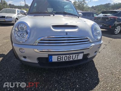 MINI MINI Cooper S Sidewalk
