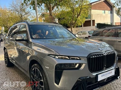 BMW X7 40 d xDrive Pack M Desportivo