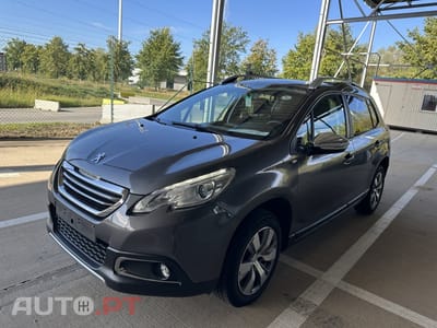 Peugeot 2008 1.2 PureTech Style