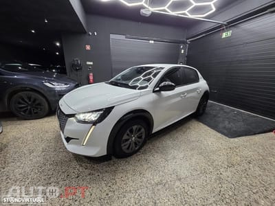 Peugeot E-208 Active Pack