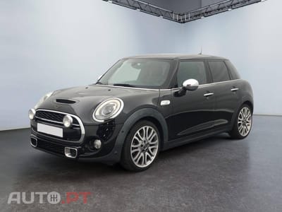 MINI Cooper S Finition Red Hot Chili