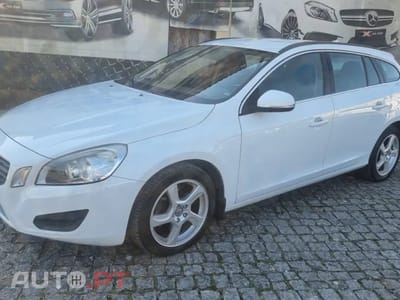 Volvo V60 1.6 D2 Momentum Eco