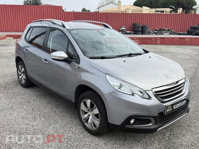 Peugeot 2008 1.2 PureTech Style
