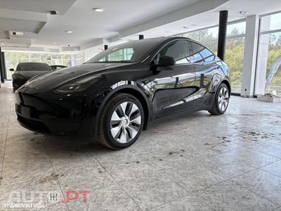 Tesla Model Y RWD