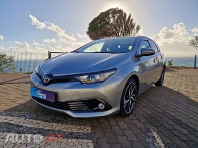 Toyota Auris 1.4 D-4D Com. +P.Sport +TSS+Navi