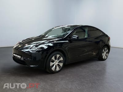 Tesla Model Y Standard RWD
