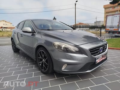 Volvo V40 2.0 D4 R-Design Summum