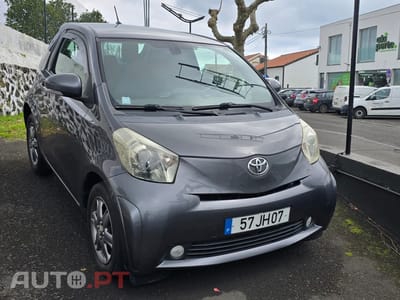Toyota iQ 1.0 VVT-i