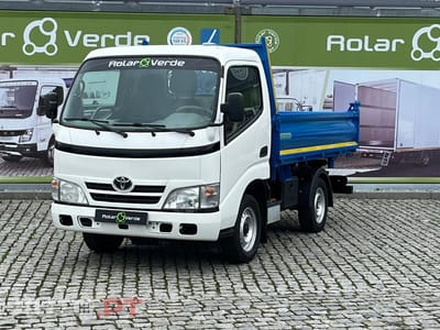Toyota Dyna 3.0  - 144 CV  BASCULA TRIBASCULANTE