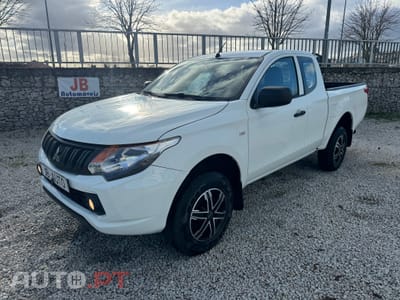 Mitsubishi L200 2.4 DI-D Club Invite 4WD