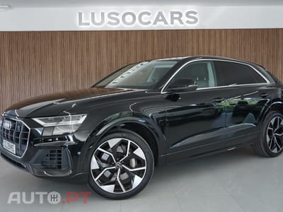 Audi Q8 55 TFSIe quattro Tiptronic competition plus