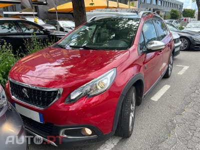 Peugeot 2008  1.2 PureTech Crossway