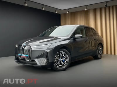 BMW iX xDrive 40 Pack Desportivo