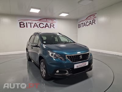 Peugeot 2008 1.2 PURETECH STYLE
