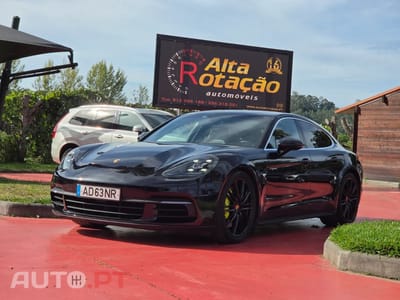 Porsche Panamera 4 E-Hybrid