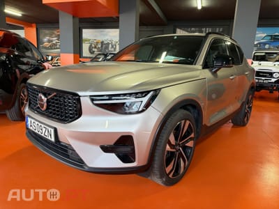 Volvo XC40 1.5 T2 Plus Dark Auto