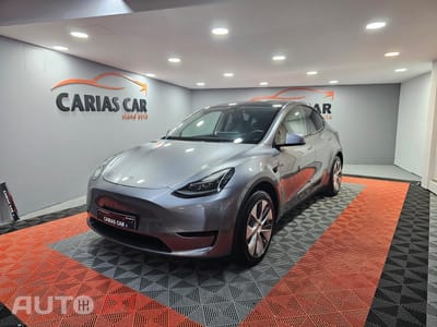 Tesla Model Y Standard Range RWD