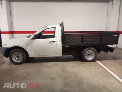 Mitsubishi L200 2.5 DI-D CS Inform AC CC Low Rider 2WD