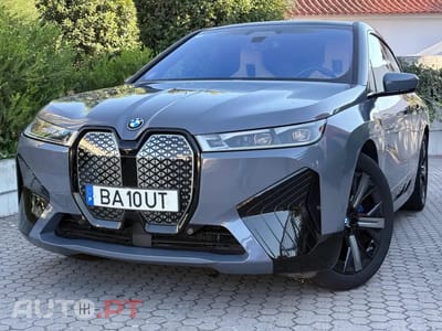 BMW iX xDrive 50 Pack Desportivo