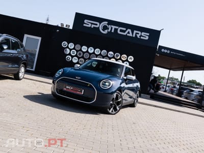 MINI Cooper Cooper SE Favoured M