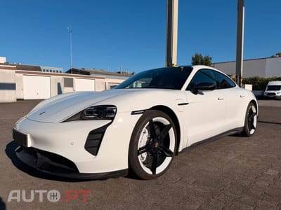 Porsche Taycan Carbon